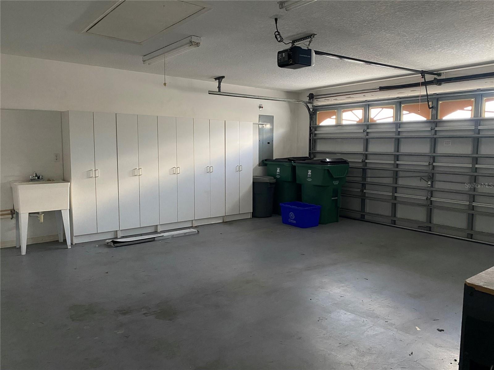 WEDGEWOOD MANOR PH 01 02 - Residential