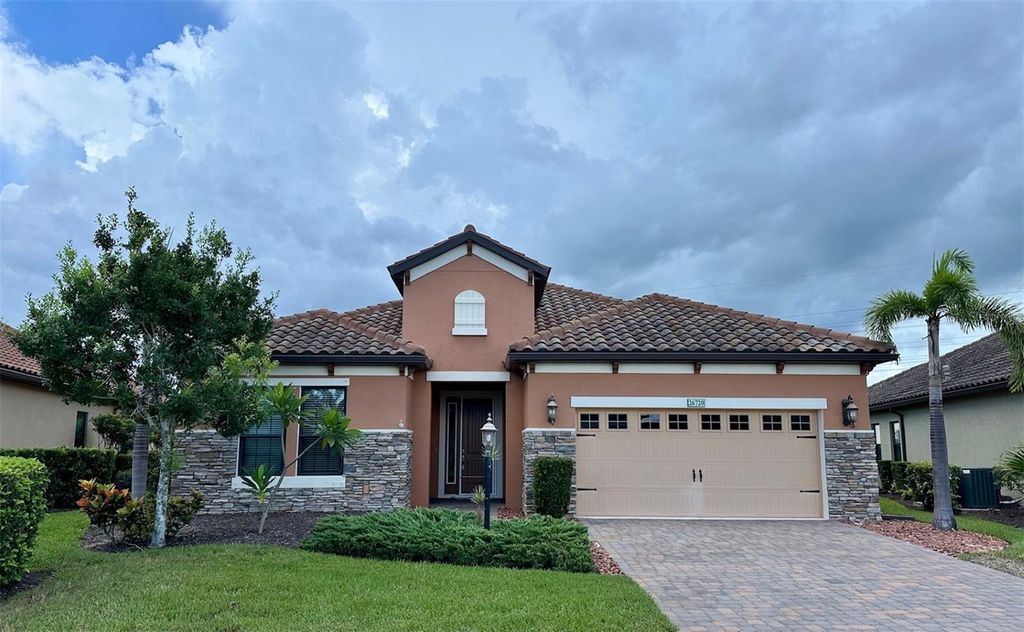 Photo of 26720 Weiskopf Drive, Englewood, FL 34223 (MLS # N6139647)