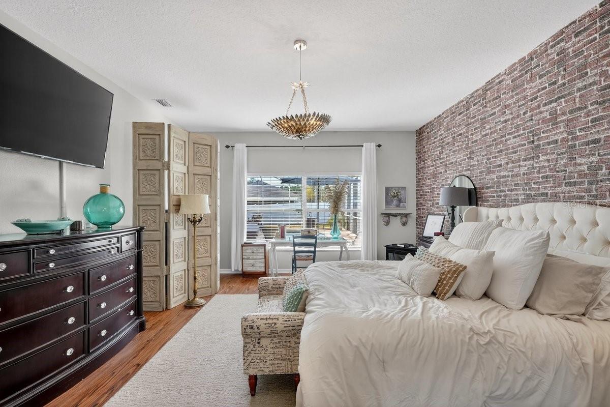 LEHIGH WOODS - Residential