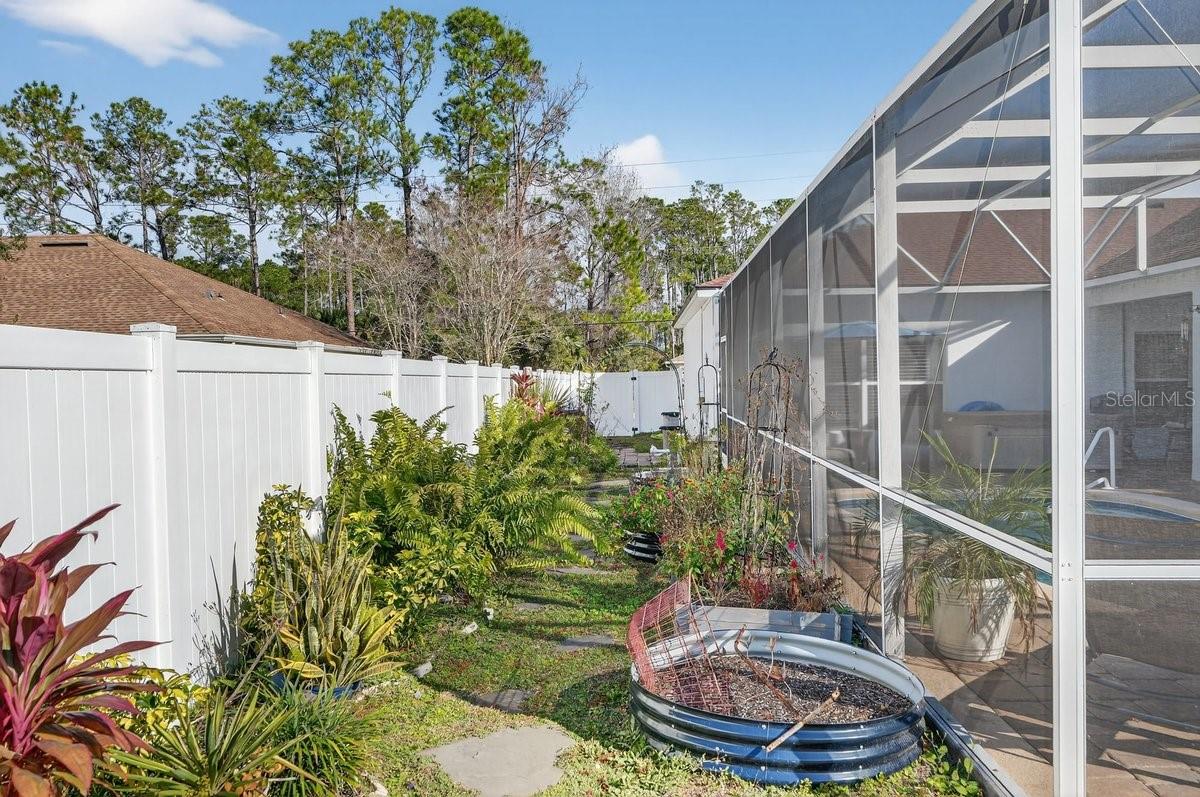 LEHIGH WOODS - Residential