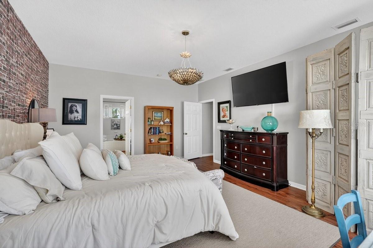 LEHIGH WOODS - Residential