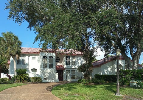 Photo of 3701 Prairie Dunes Drive, Sarasota, FL 34238 (MLS # TB8549301)