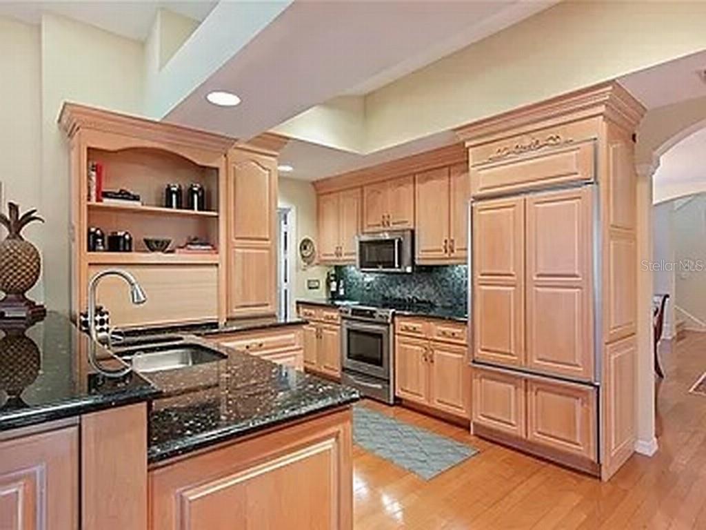 3701 PRAIRIE DUNES DRIVE, SARASOTA, FL, 34238 4 3701 PRAIRIE DUNES DRIVE