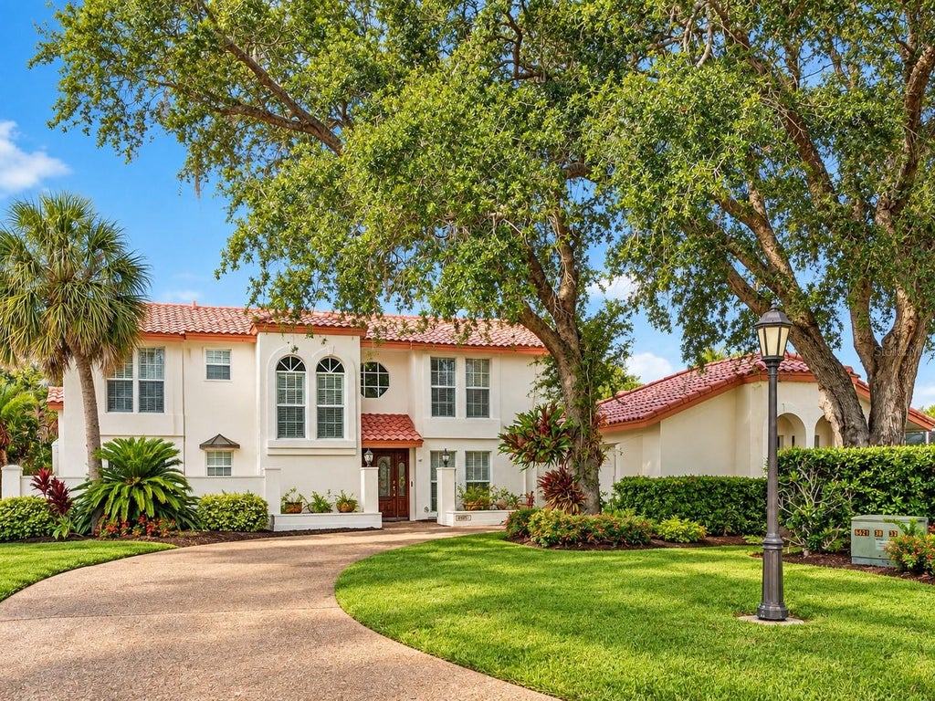 Photo of 3701 Prairie Dunes Drive, Sarasota, FL 34238 (MLS # TB8549301)