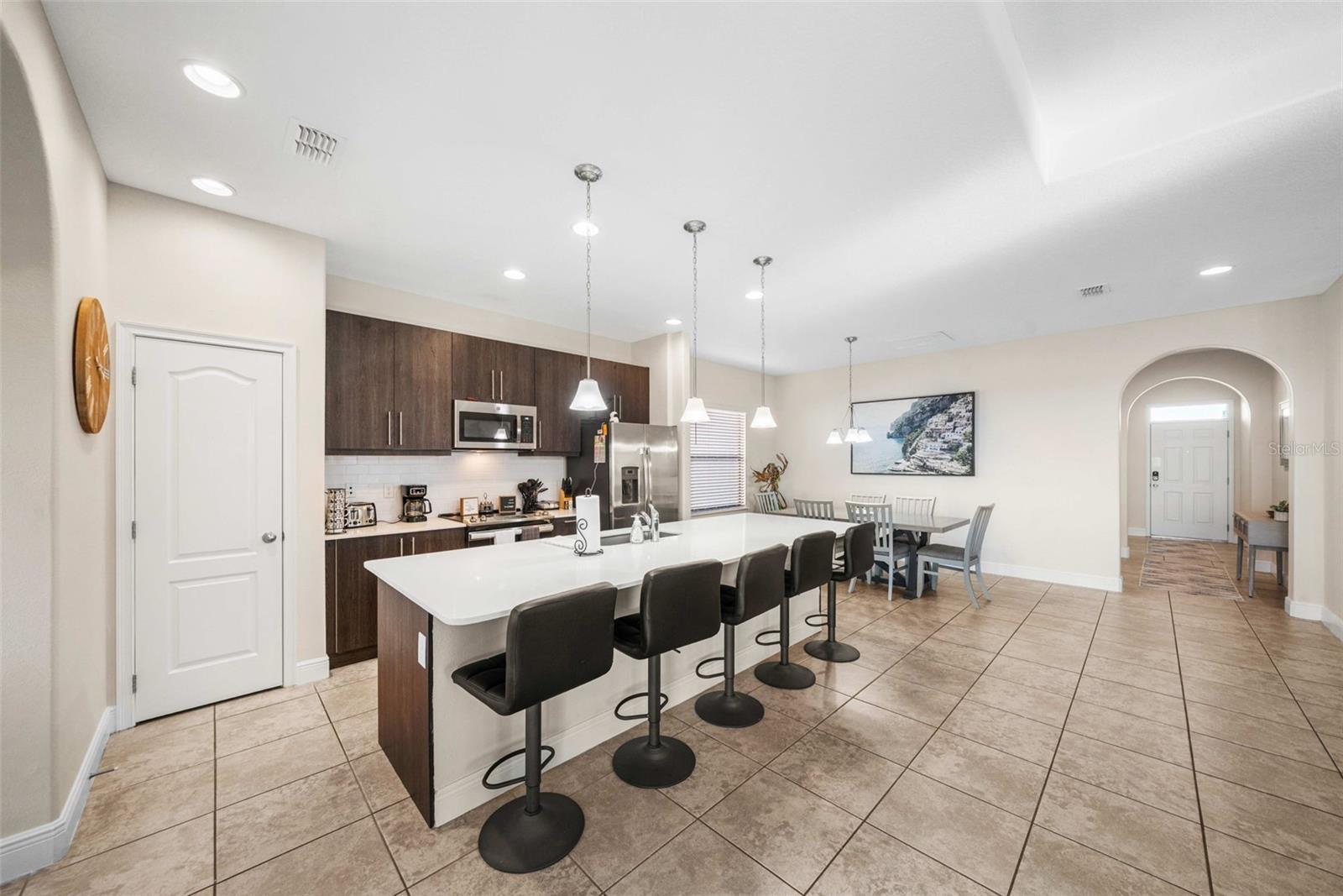 BALMORAL ESTATES - Residential Lease