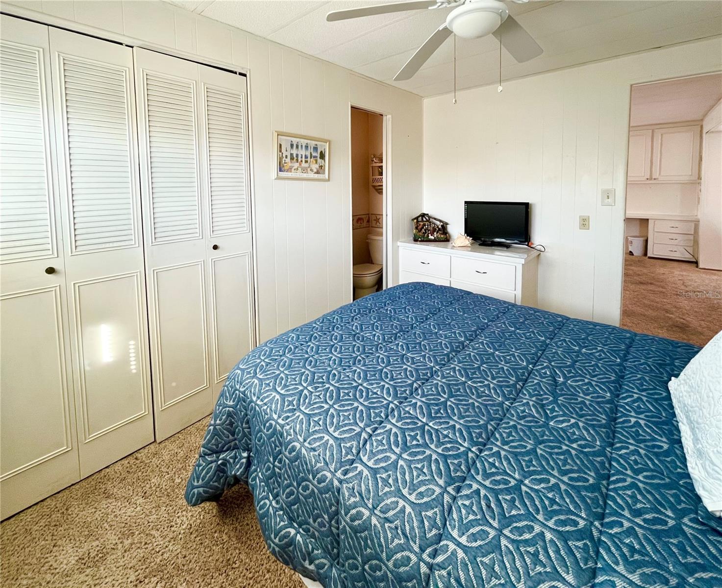 OAKWOOD MANOR - Residential