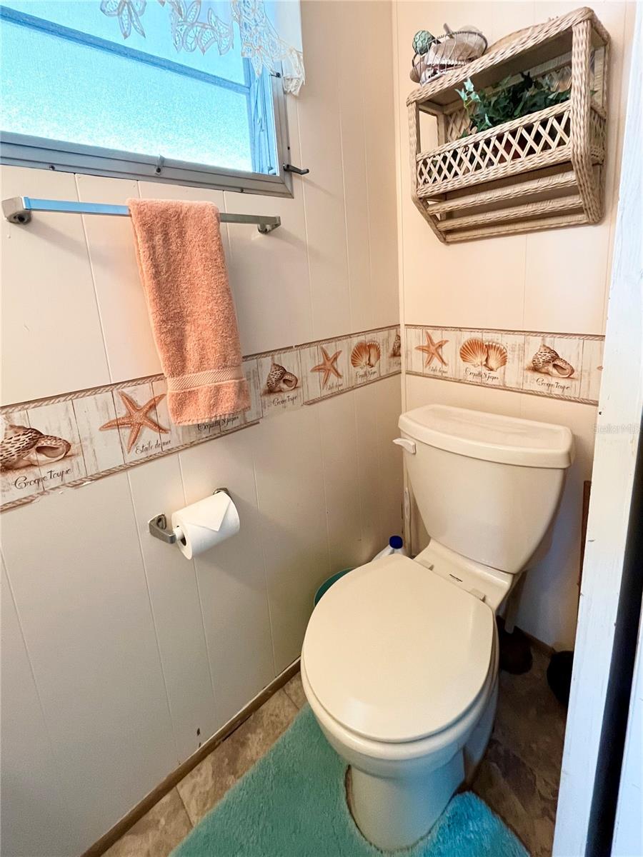 OAKWOOD MANOR - Residential