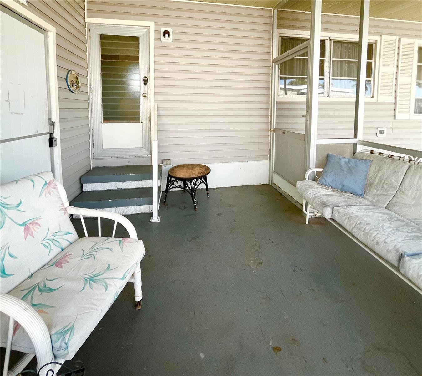 OAKWOOD MANOR - Residential