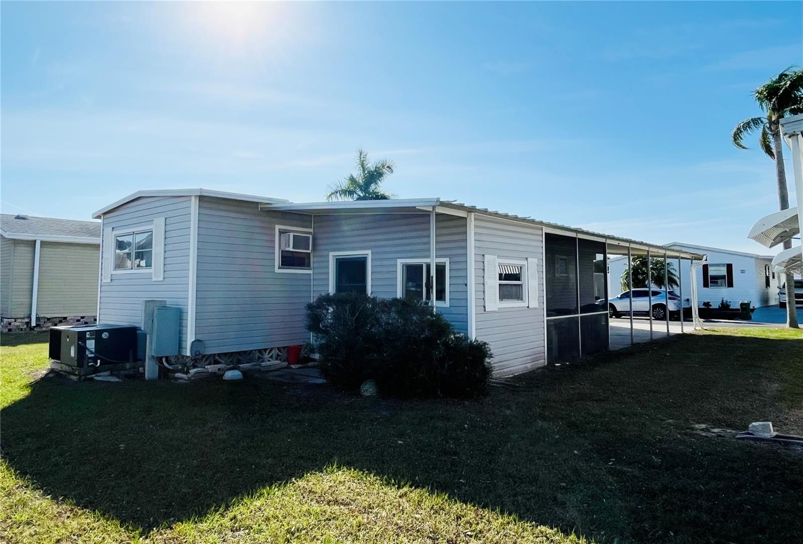 OAKWOOD MANOR - Residential