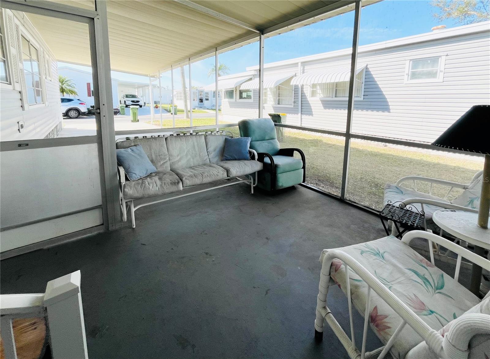 OAKWOOD MANOR - Residential