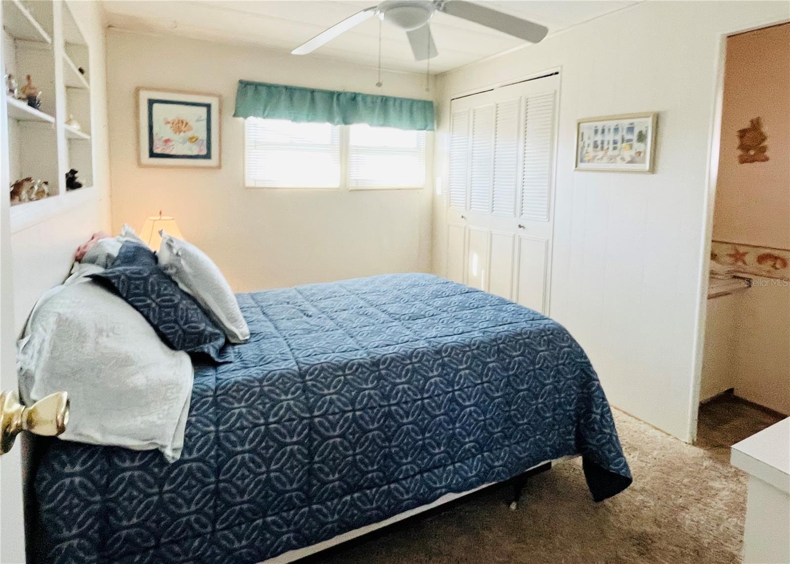 OAKWOOD MANOR - Residential