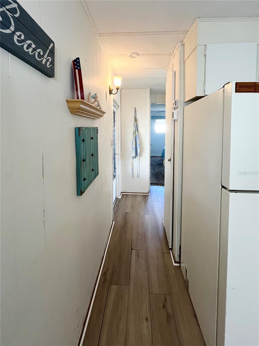 OAKWOOD MANOR - Residential