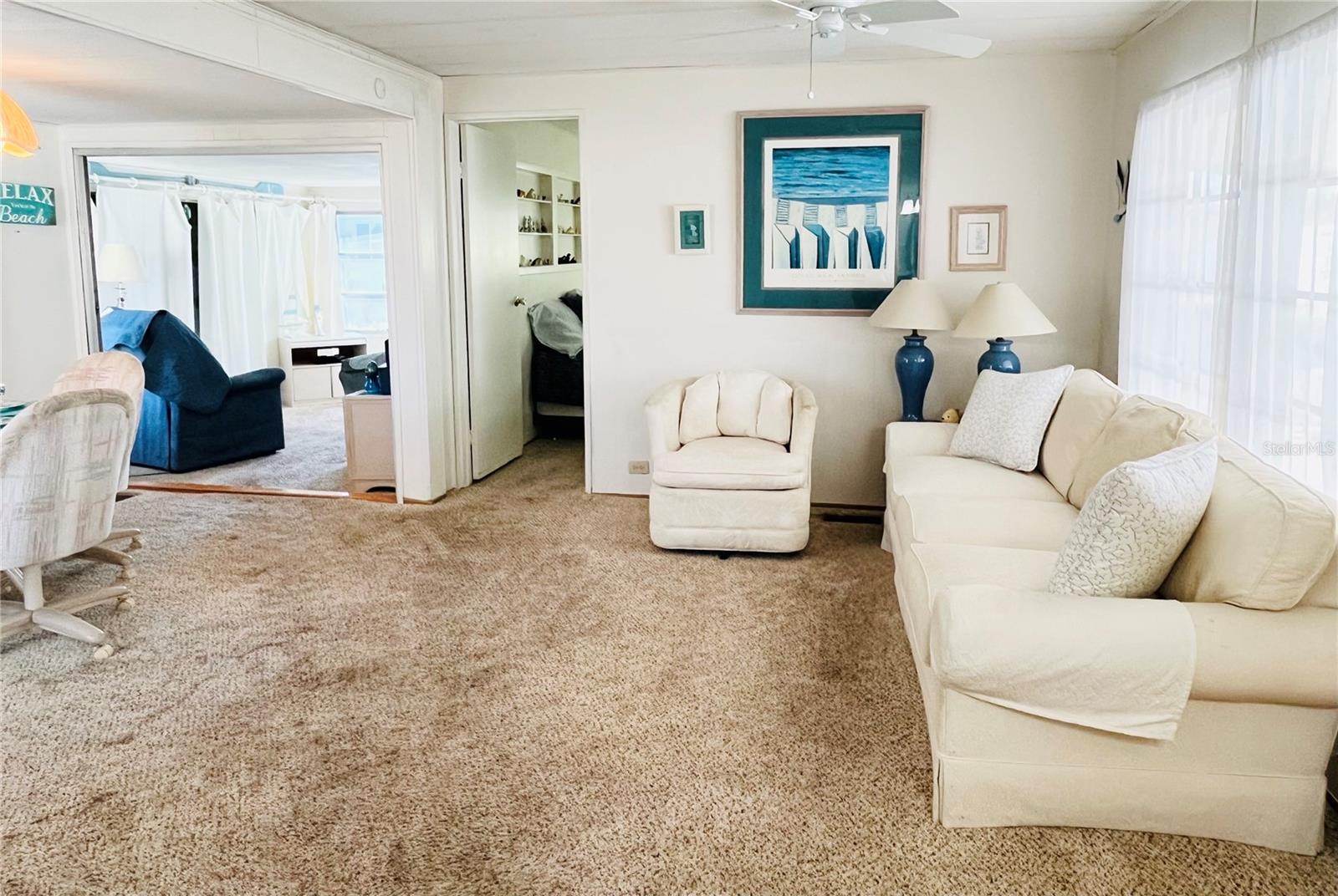 OAKWOOD MANOR - Residential