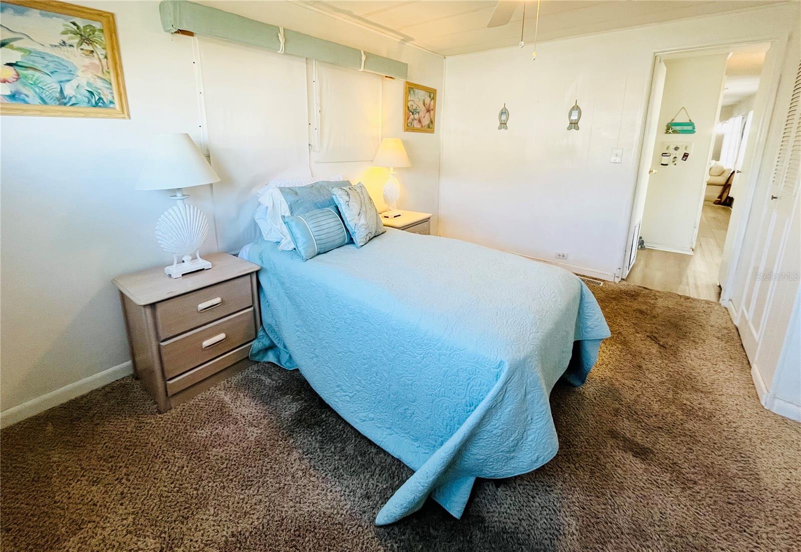 OAKWOOD MANOR - Residential