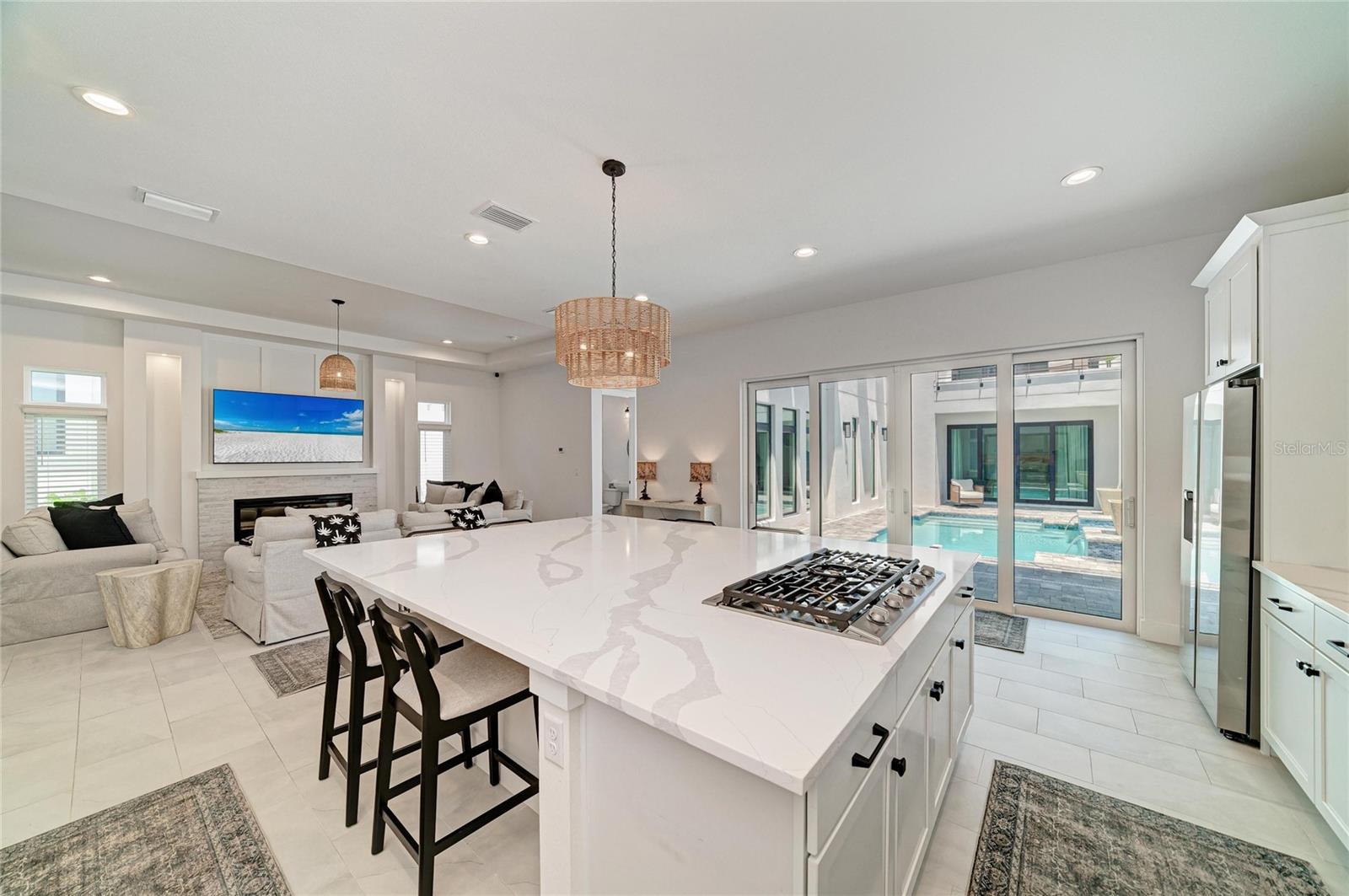 5935 CAT CLAW LANE
