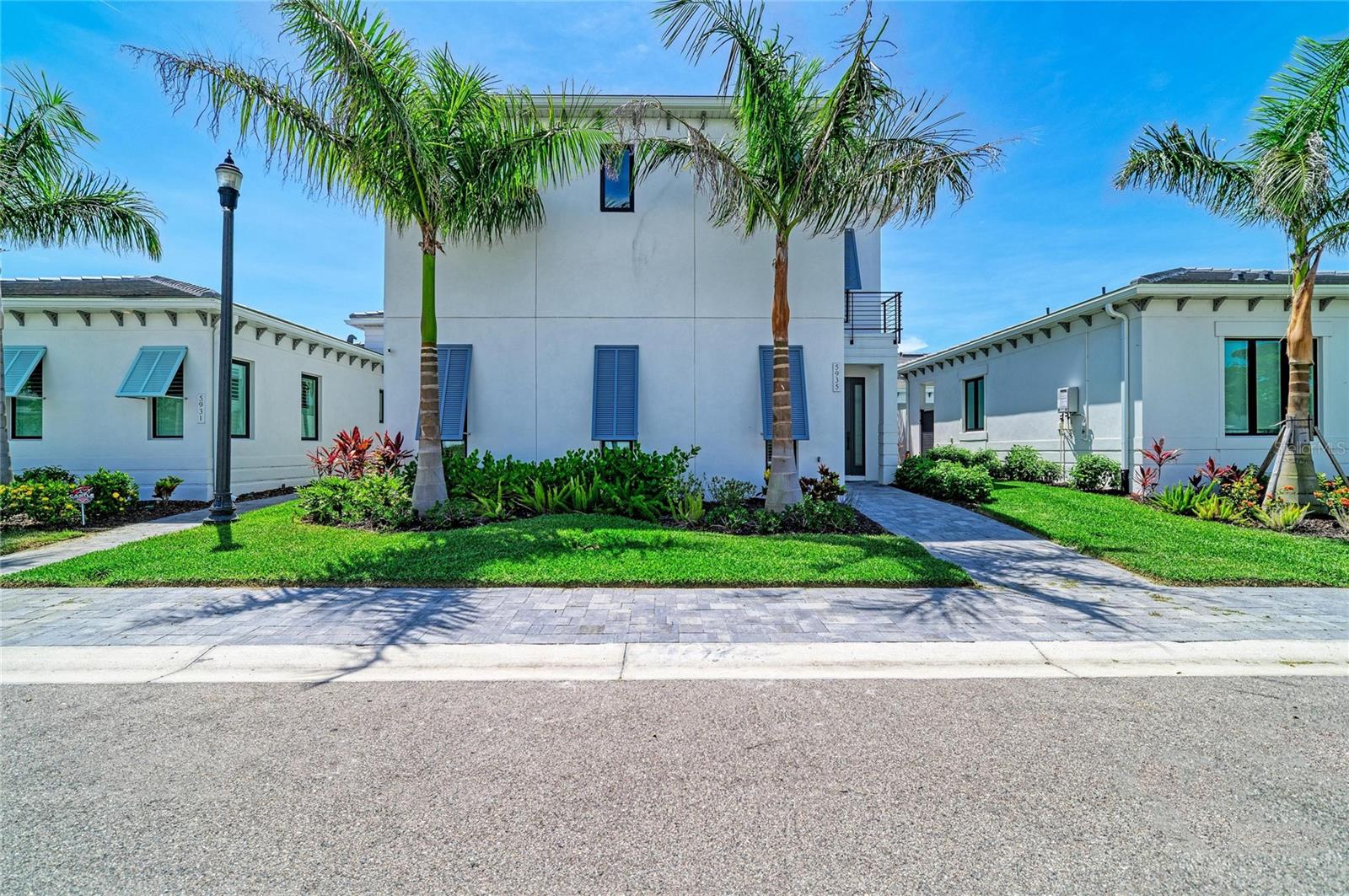 5935 CAT CLAW LANE