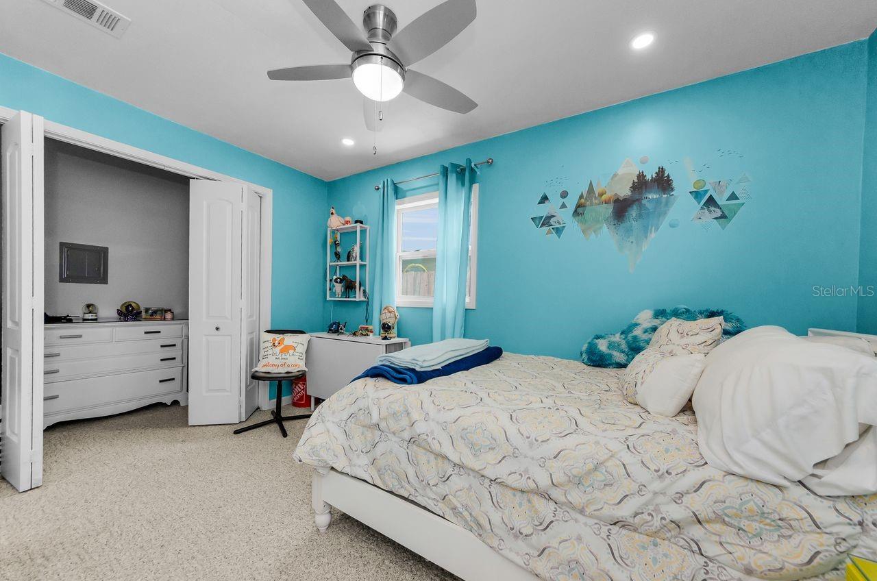 BAYSHORE HEIGHTS - Residential