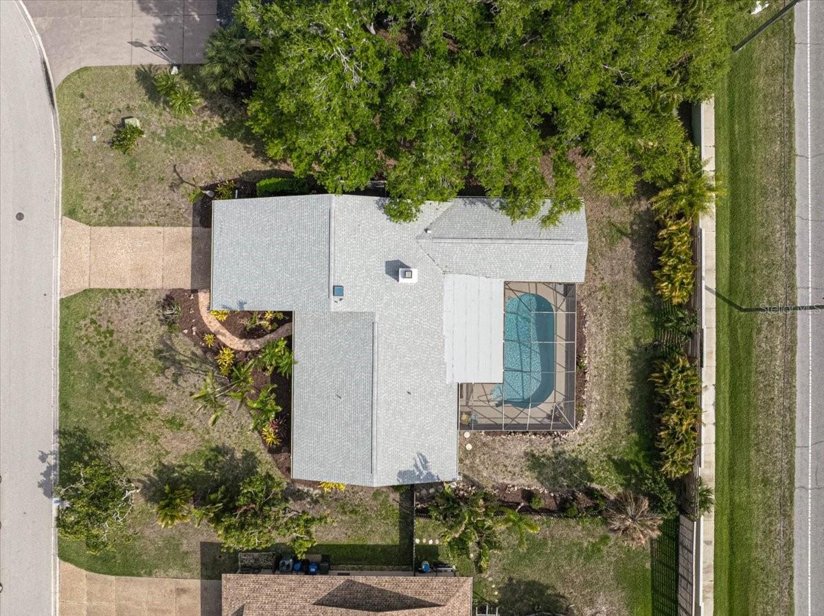 COUNTRY PLACE - Residential