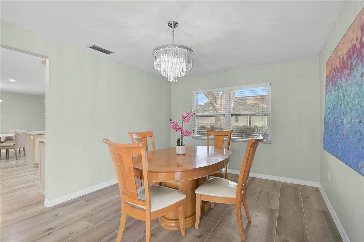 COUNTRY PLACE - Residential