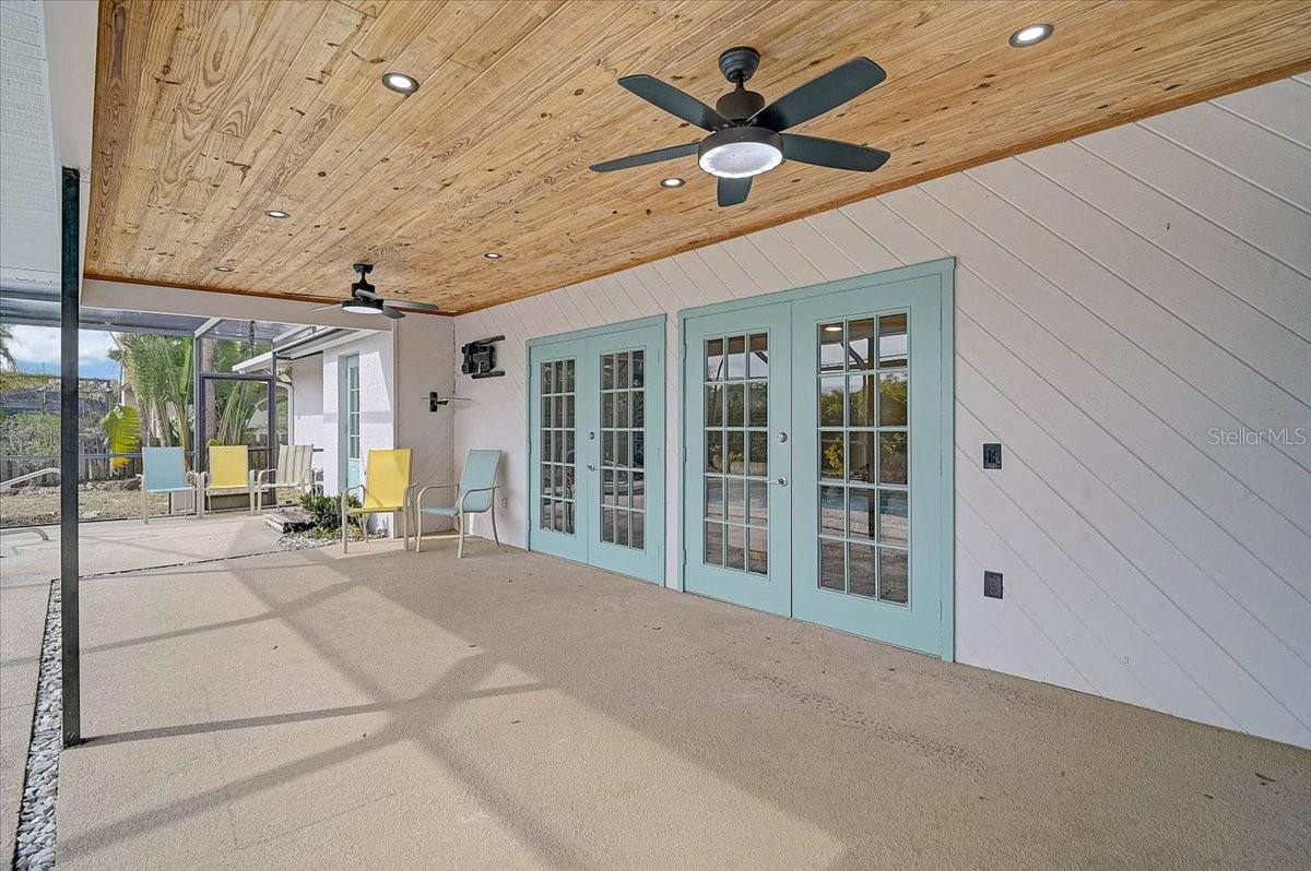 COUNTRY PLACE - Residential