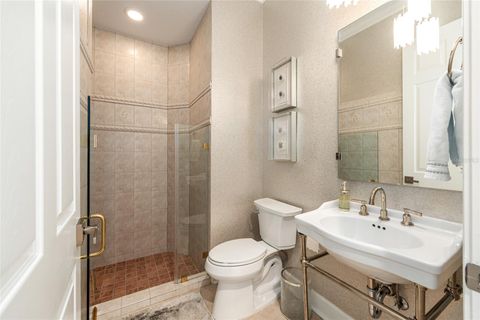 Tiny photo for 708 SE 44th Road, Ocala, FL 34480 (MLS # OM710169)