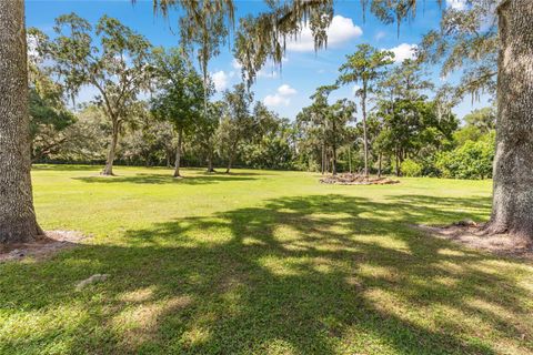 Tiny photo for 708 SE 44th Road, Ocala, FL 34480 (MLS # OM710169)