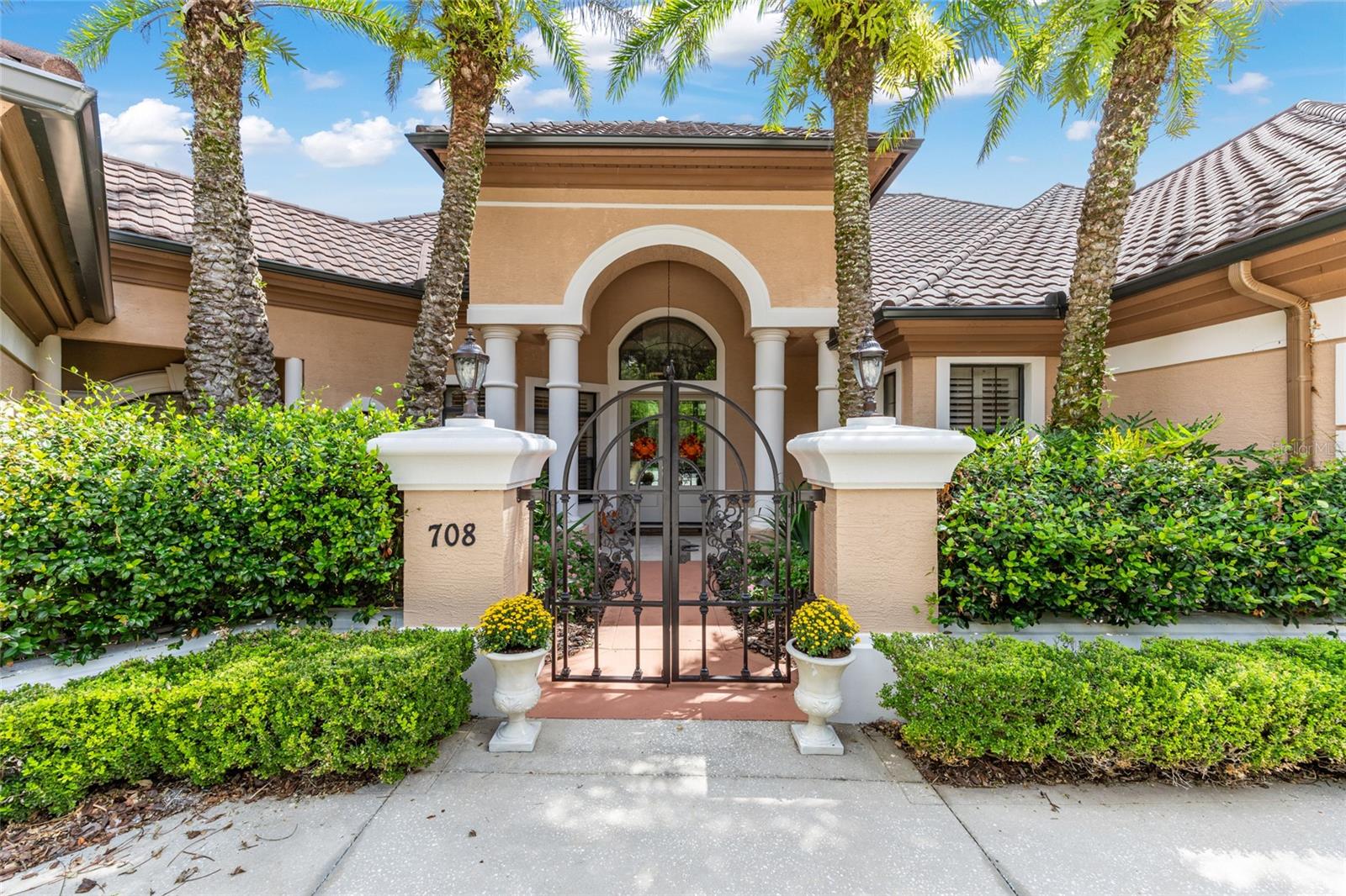 708 SE 44TH ROAD