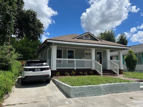 A home in TAMPA