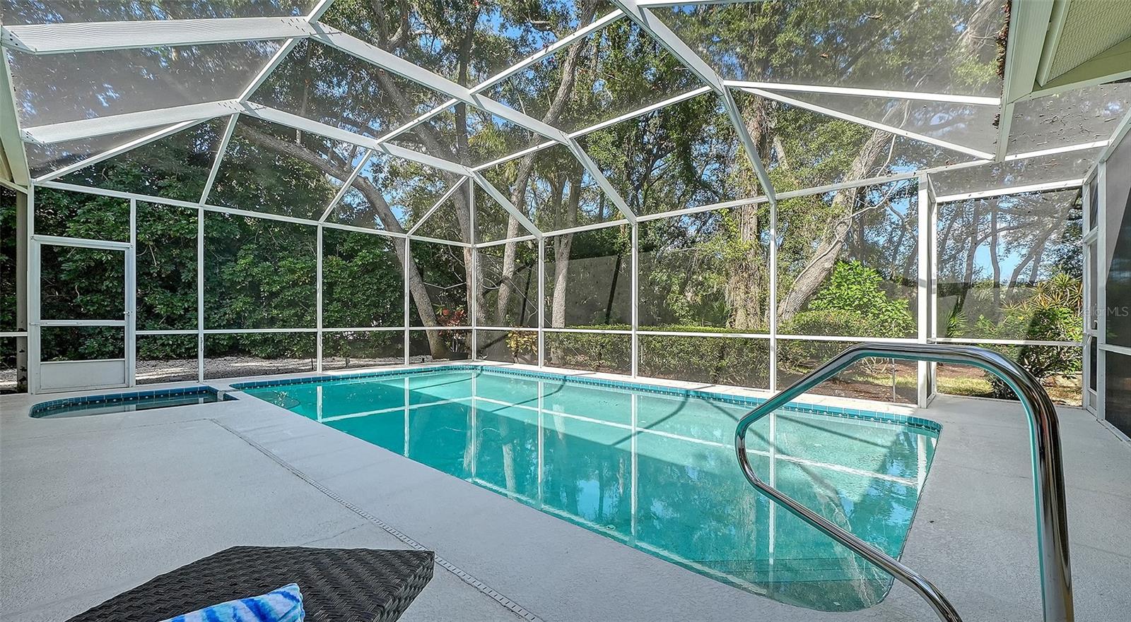 8488 WOODBRIAR DRIVE