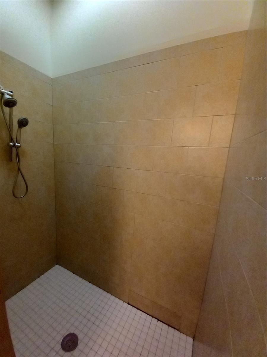 GULF HARBOR VILLAS PH 01 - Residential Lease