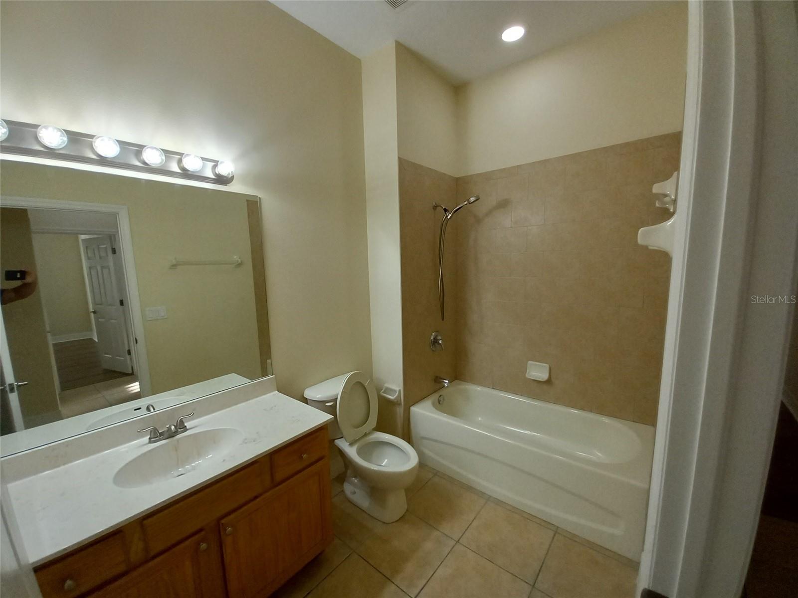 GULF HARBOR VILLAS PH 01 - Residential Lease