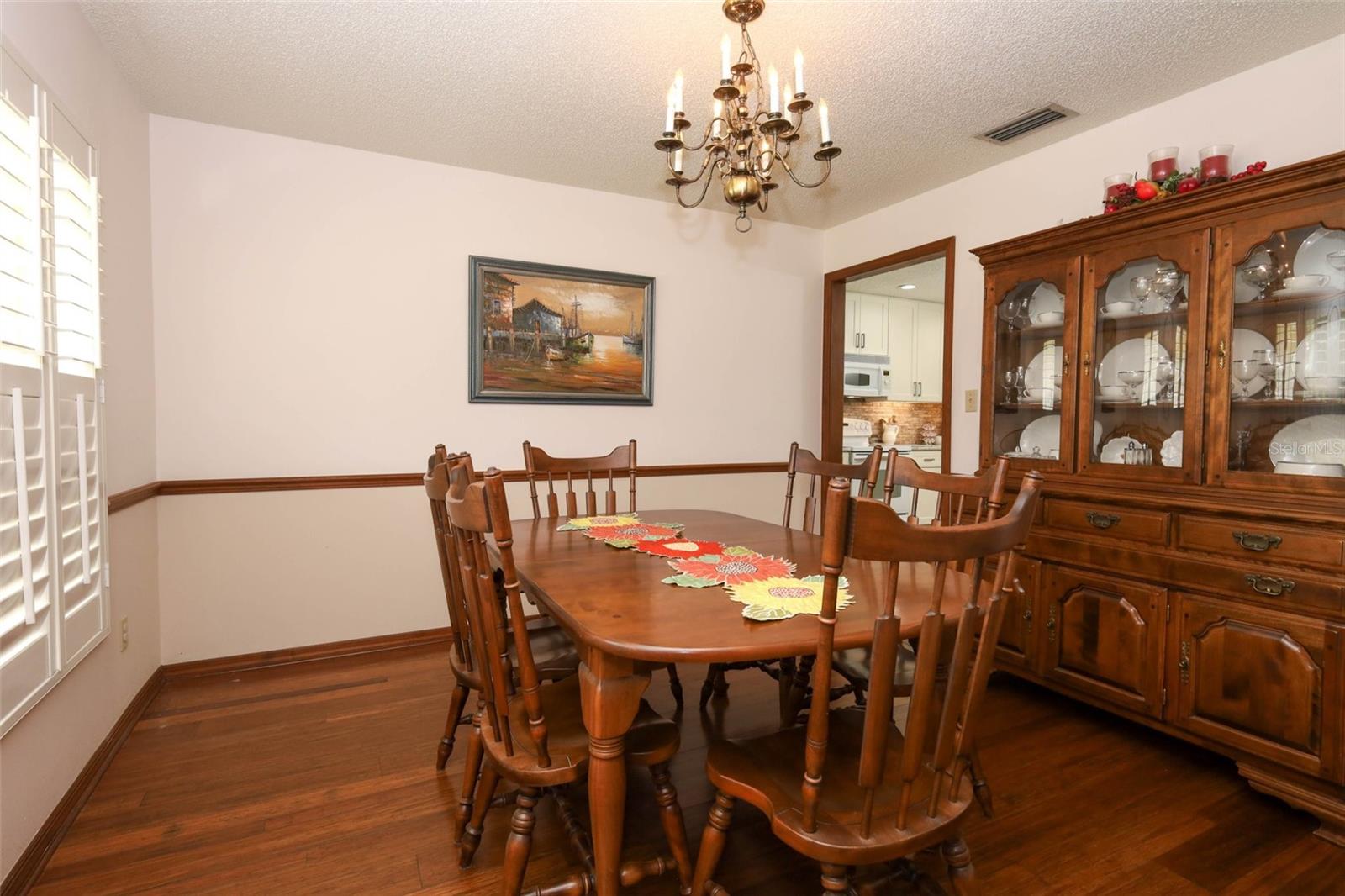 313 WHITE OAK DRIVE