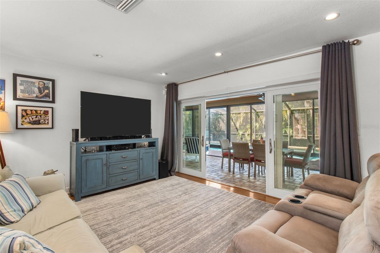 BAY WOODS-UNIT I - Residential