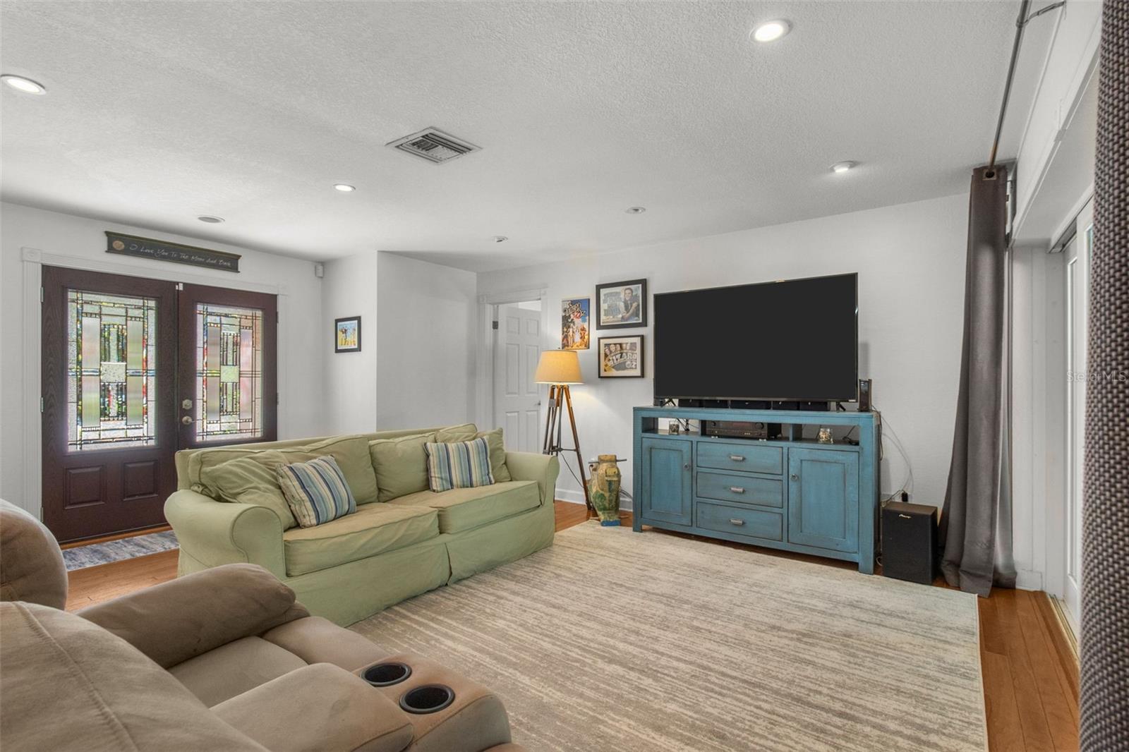 BAY WOODS-UNIT I - Residential