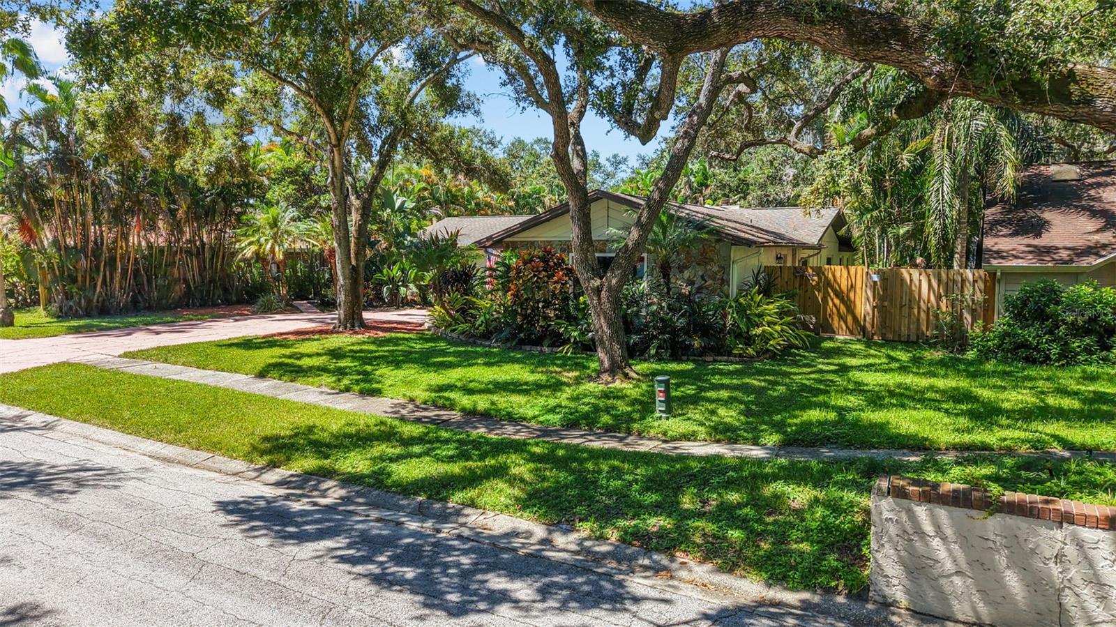 BAY WOODS-UNIT I - Residential