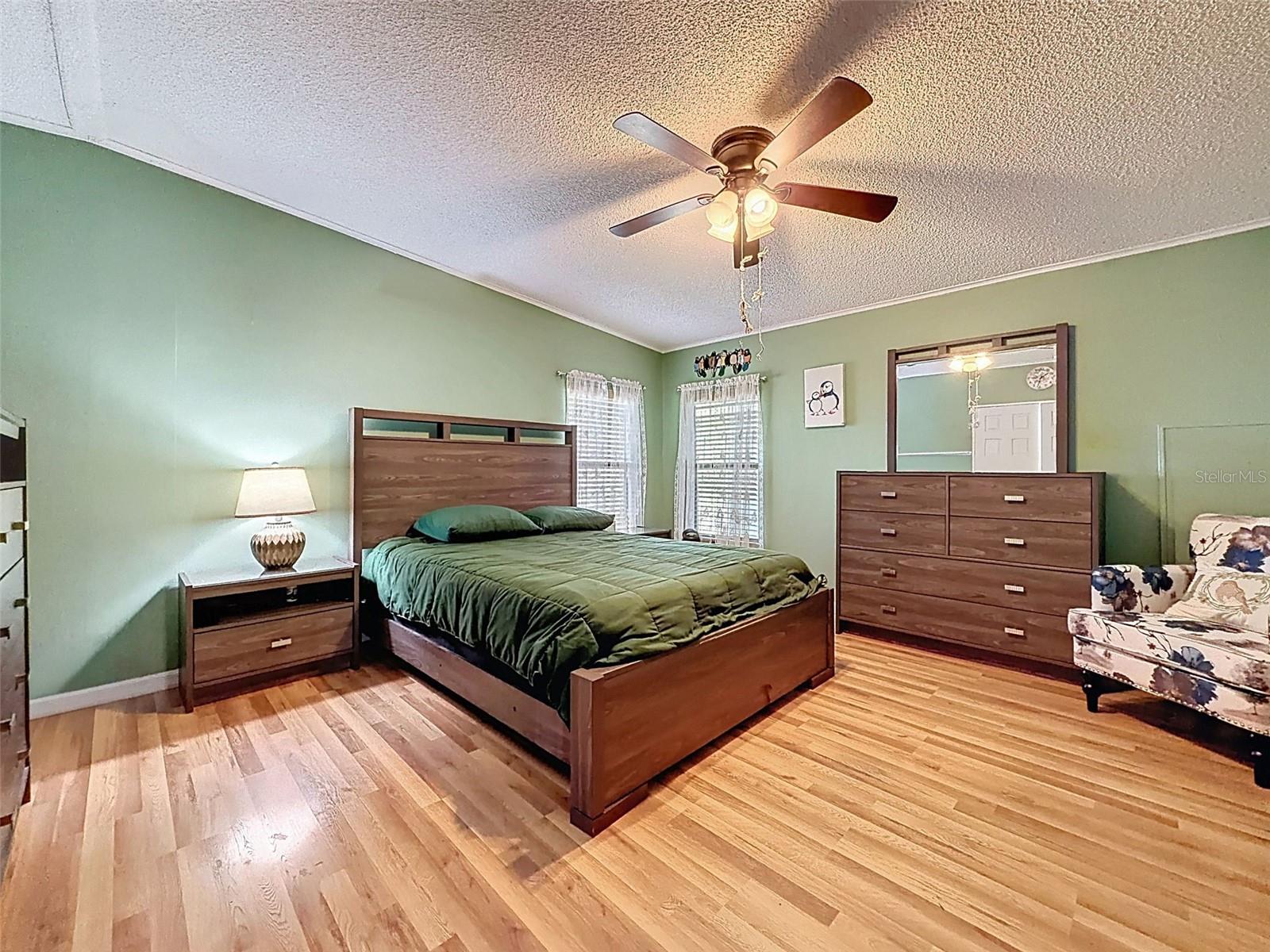 VILLAGE PARK - Residential