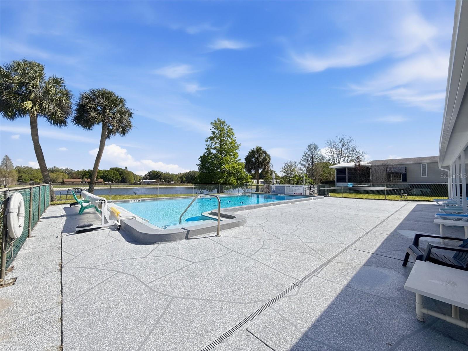 VILLAGE PARK - Residential