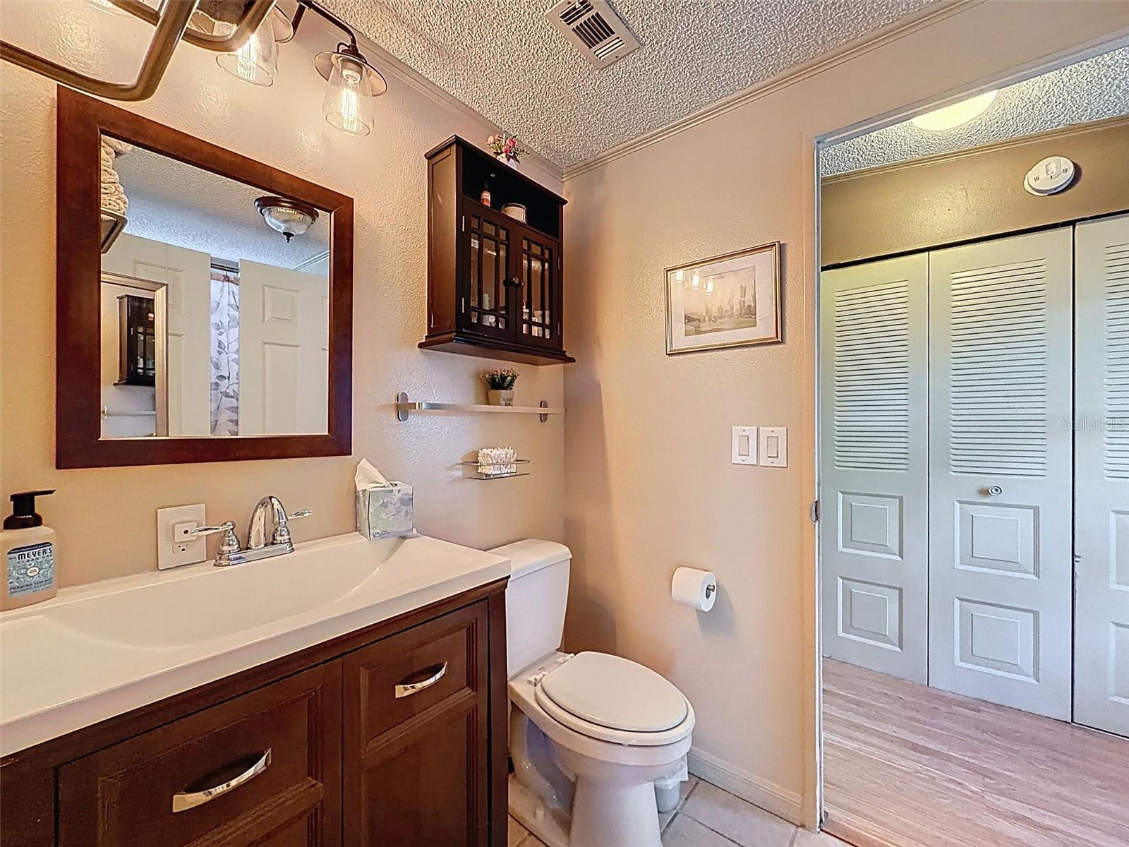 VILLAGE PARK - Residential