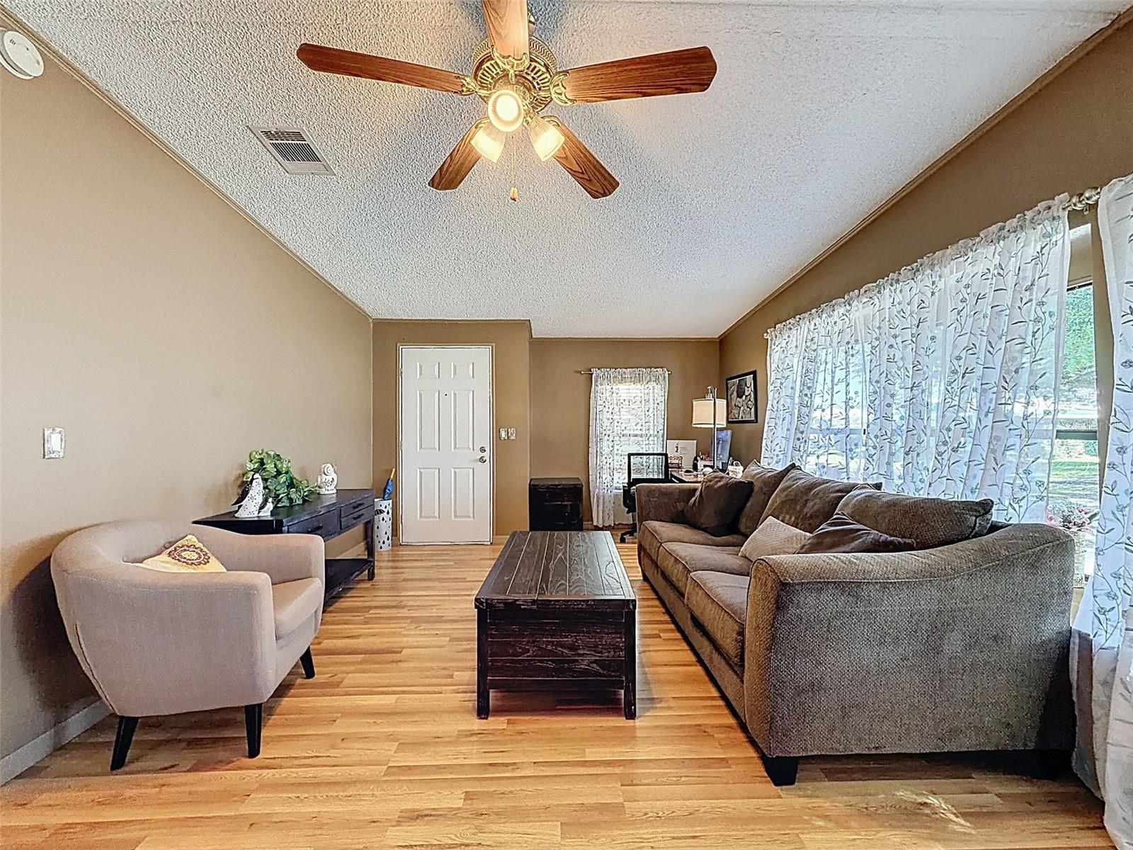 VILLAGE PARK - Residential