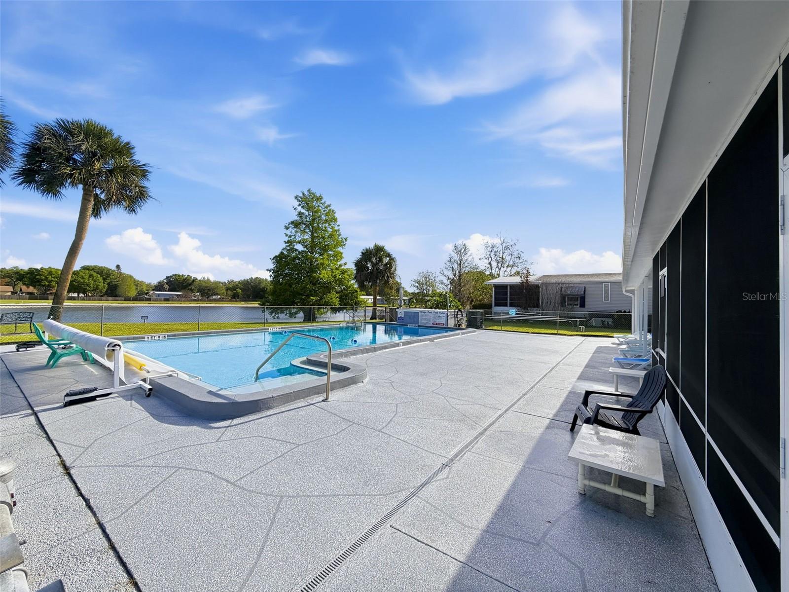 VILLAGE PARK - Residential