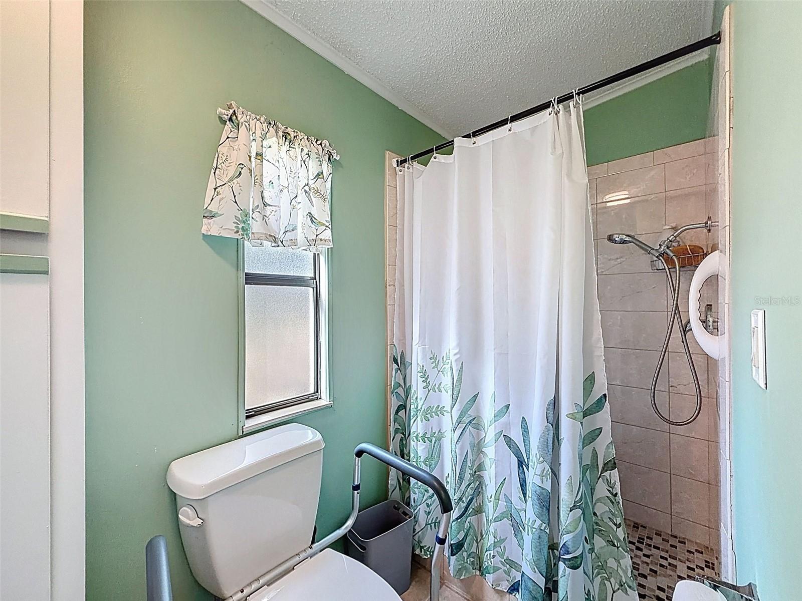 VILLAGE PARK - Residential