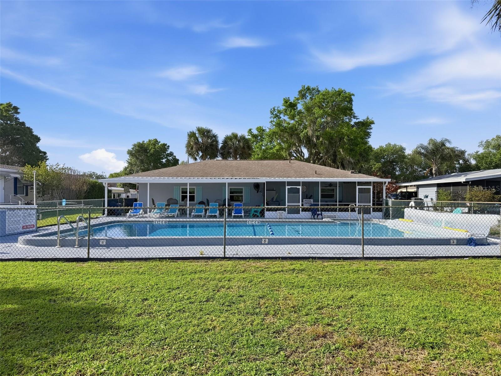 VILLAGE PARK - Residential