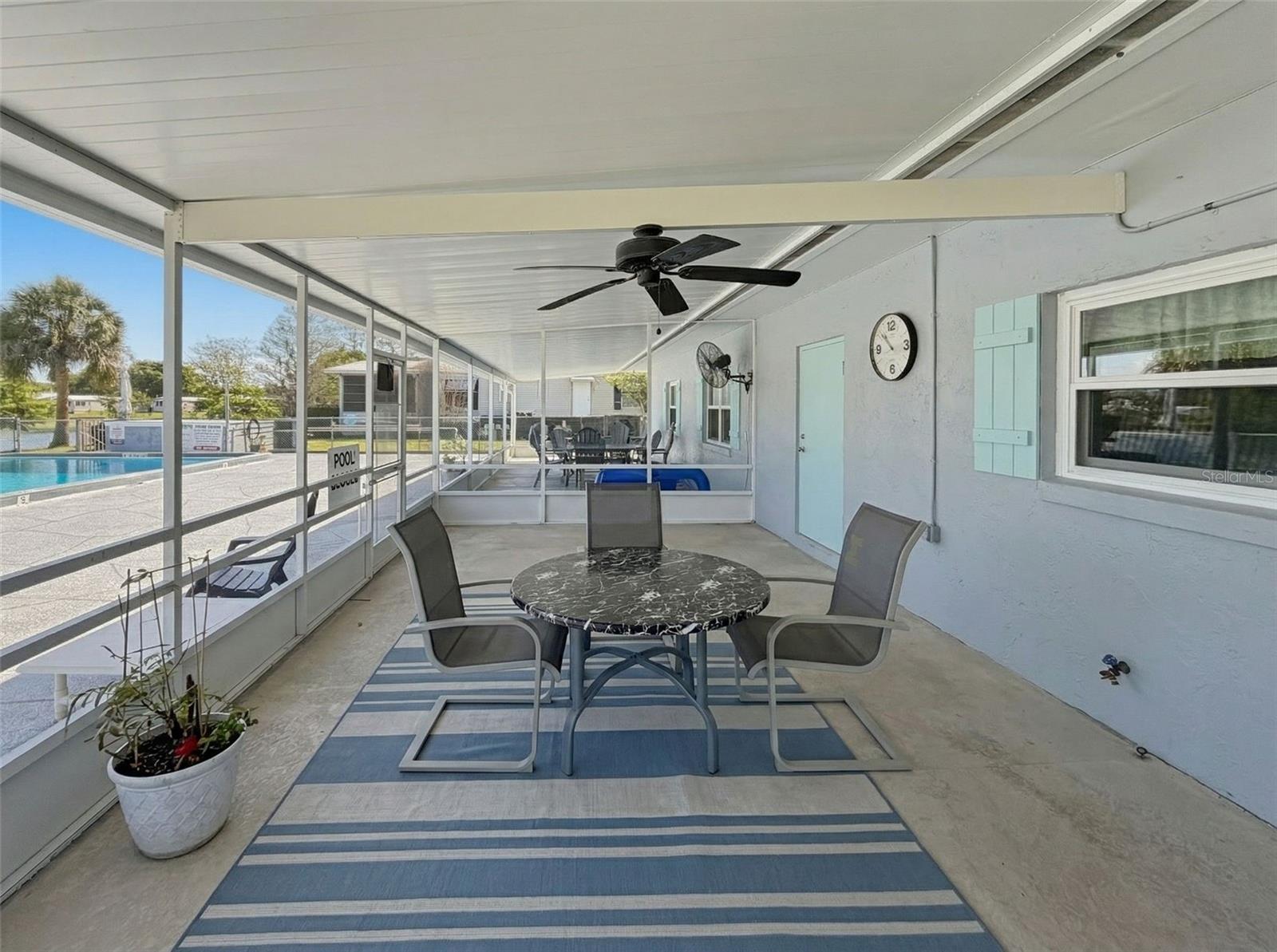 VILLAGE PARK - Residential