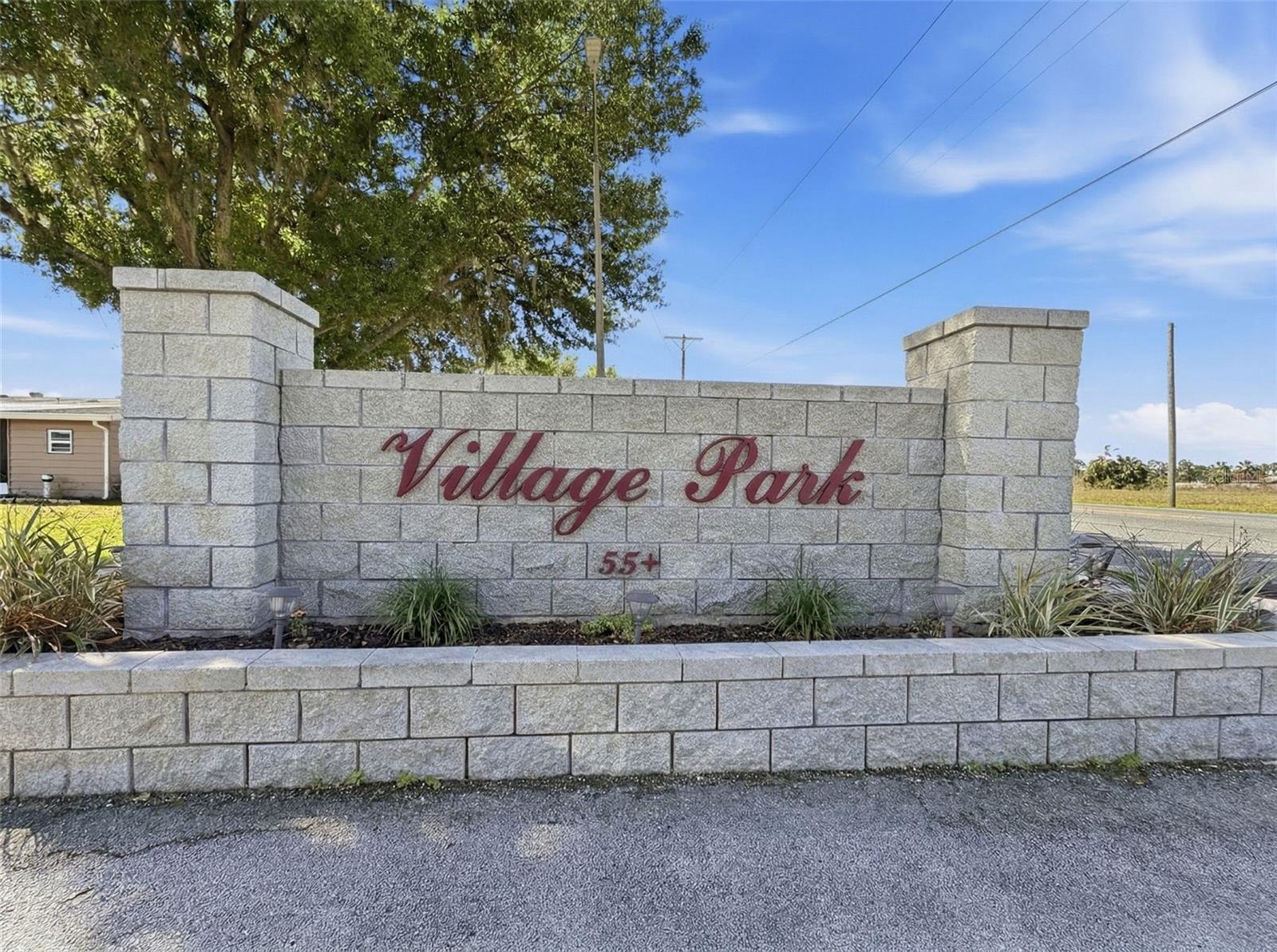 VILLAGE PARK - Residential