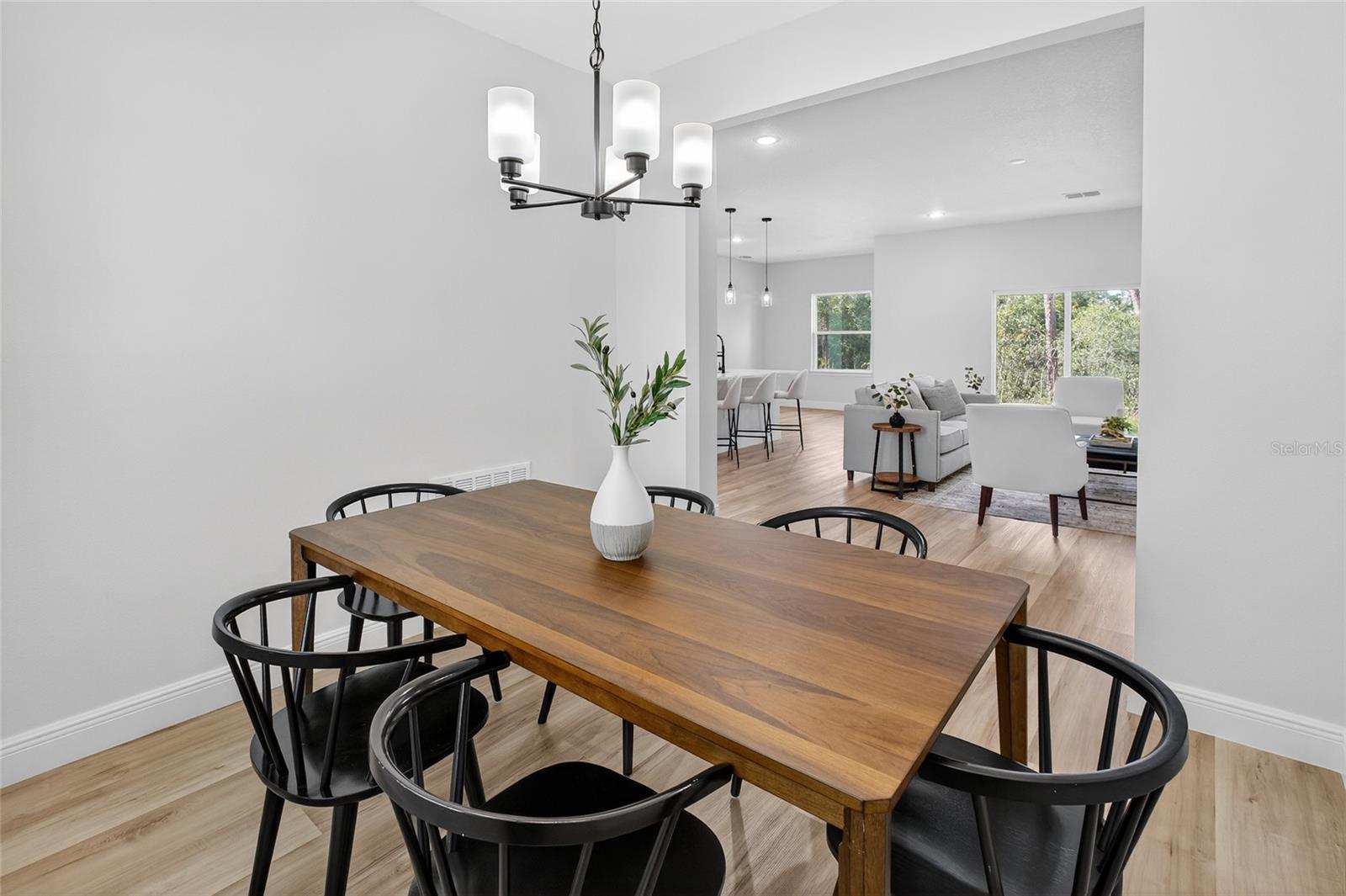 MARION OAKS - Residential