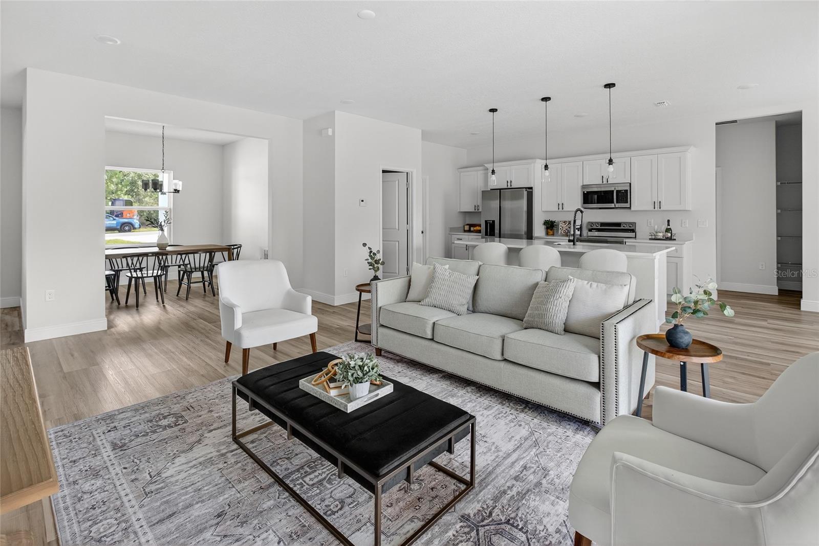 MARION OAKS - Residential