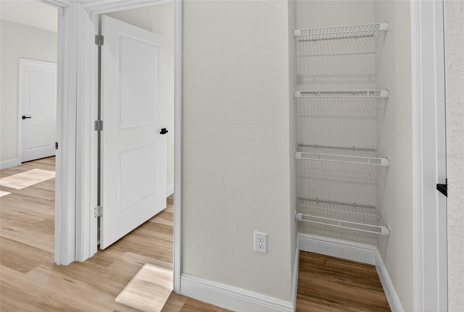 MARION OAKS - Residential