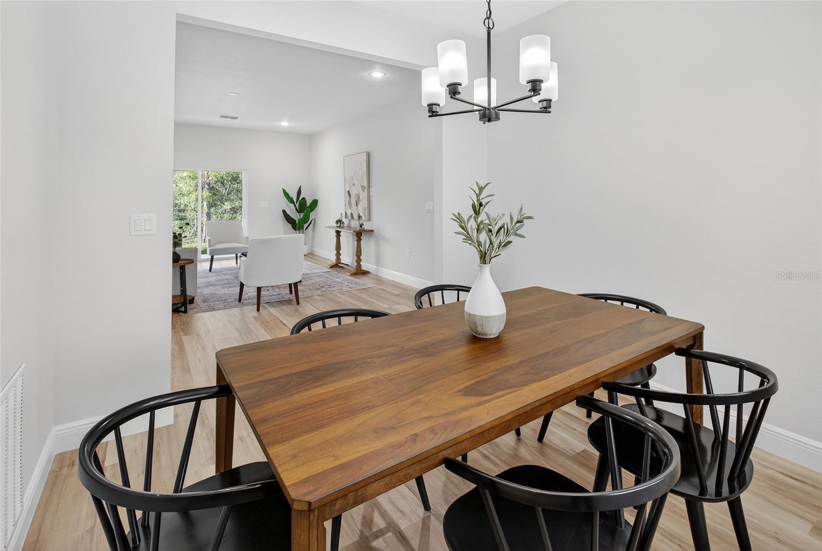 MARION OAKS - Residential