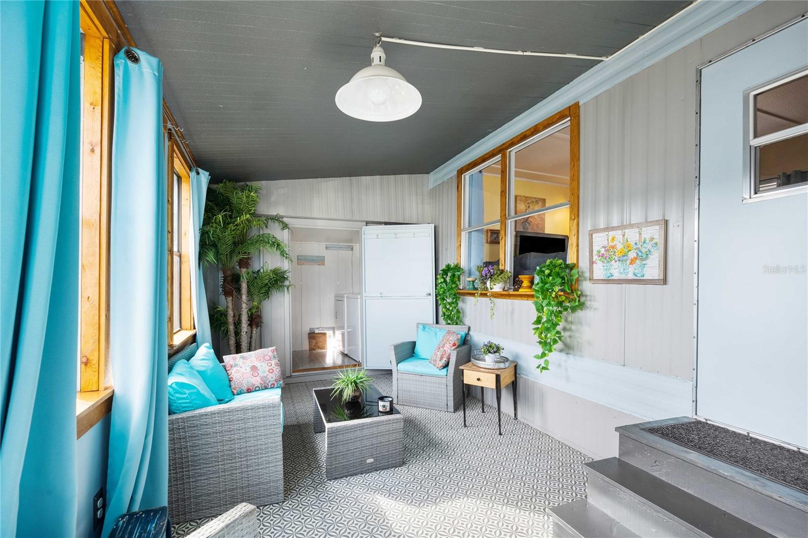 BETMAR ACRES - Residential