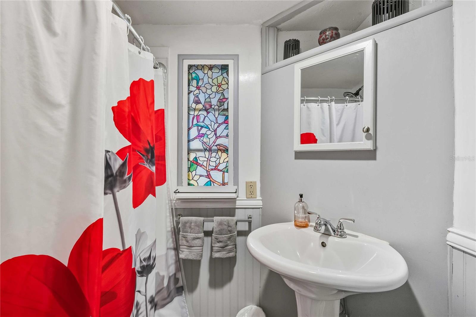 BETMAR ACRES - Residential